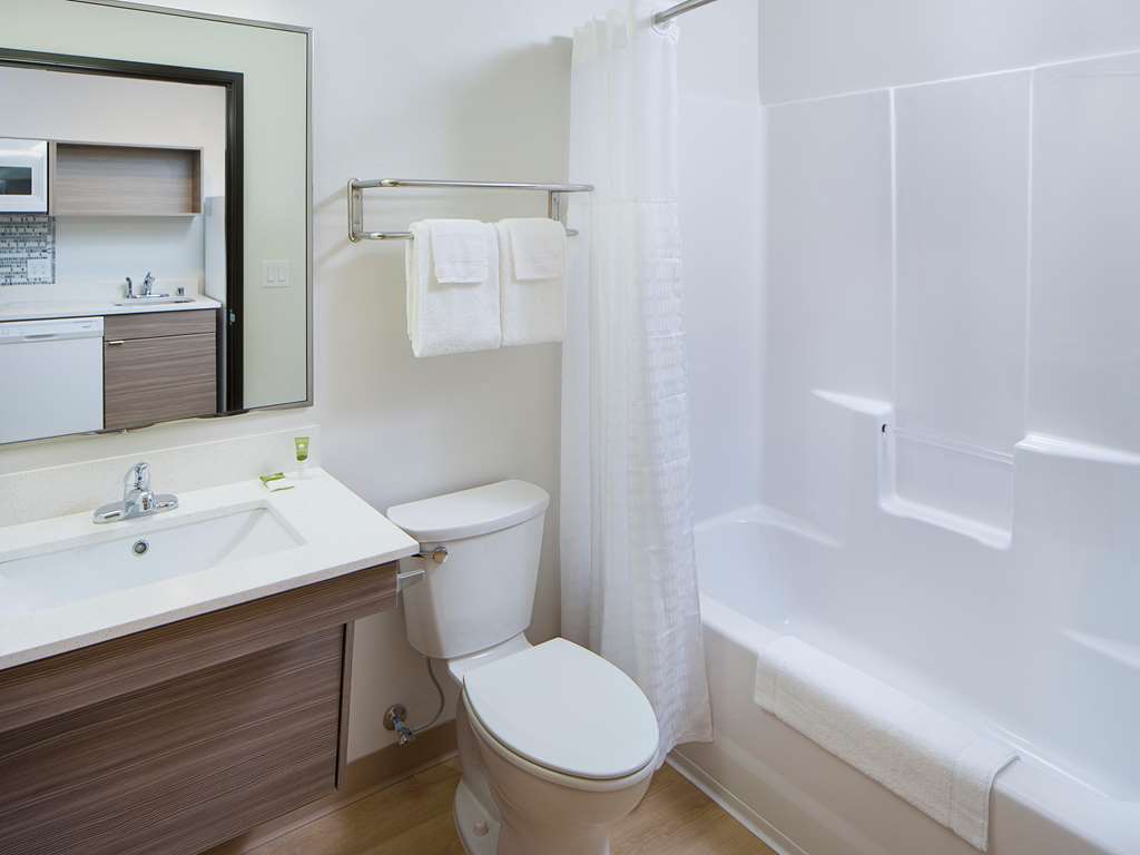 ホテル ウッドスプリング スイーツ シアトル エバレット 部屋 写真